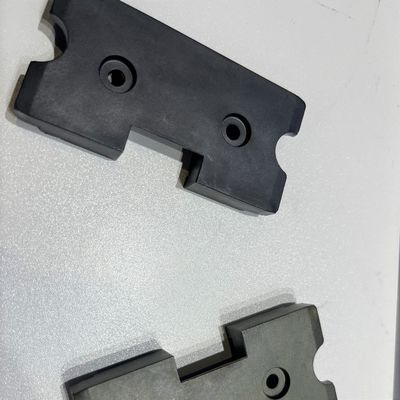 comprar Máquina de acabamento de têxteis peças sobressalentes Bruckner Stenter peças de máquina almofadas deslizantes Peek de fibra de carbono online manufacture